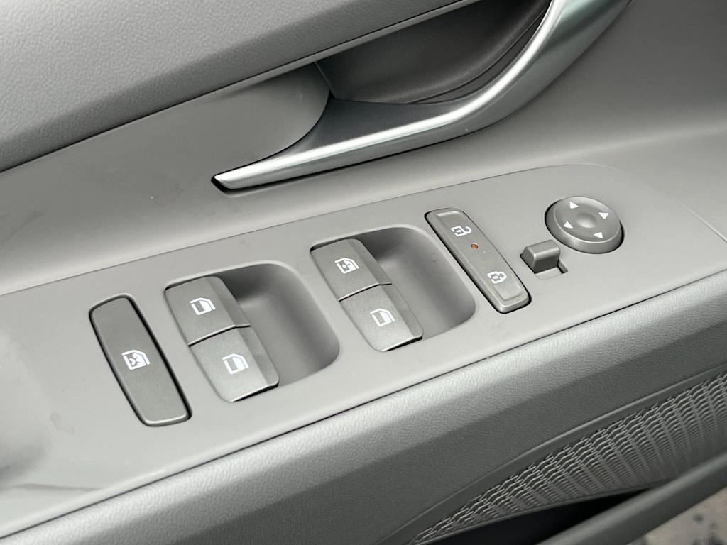 Thumbnail: 2026 Hyundai Elantra - 23