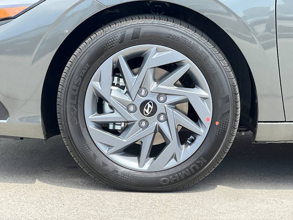 Thumbnail: 2026 Hyundai Elantra - 8