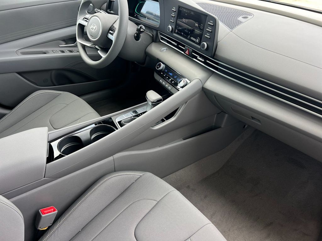 Thumbnail: 2026 Hyundai Elantra - 13