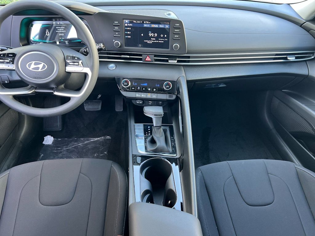 Thumbnail: 2025 Hyundai Elantra - 2