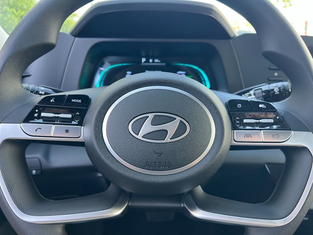 Thumbnail: 2025 Hyundai Elantra - 24