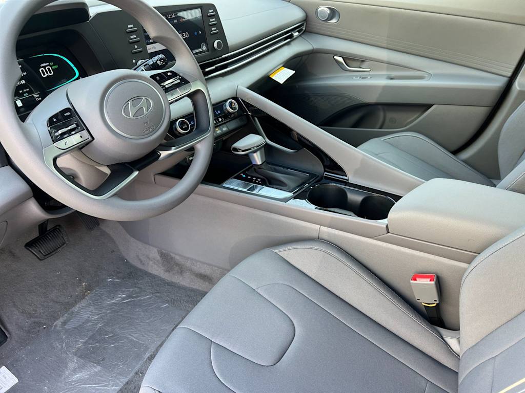Thumbnail: 2026 Hyundai Elantra - 9