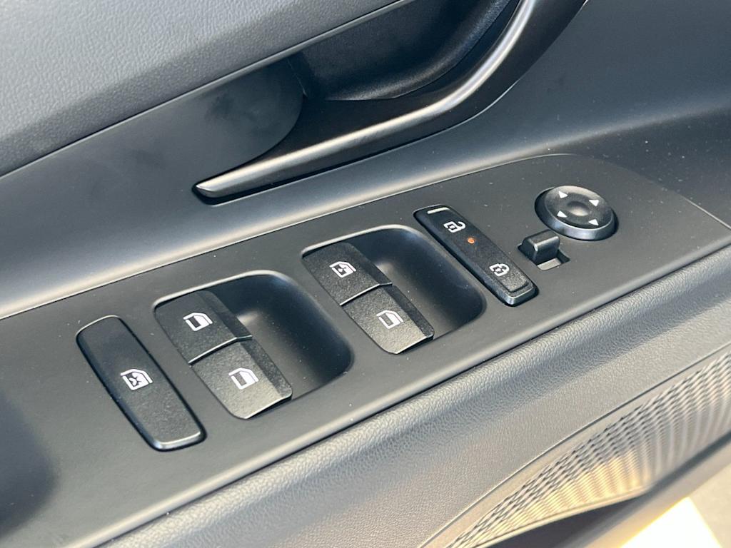 Thumbnail: 2026 Hyundai Elantra - 22