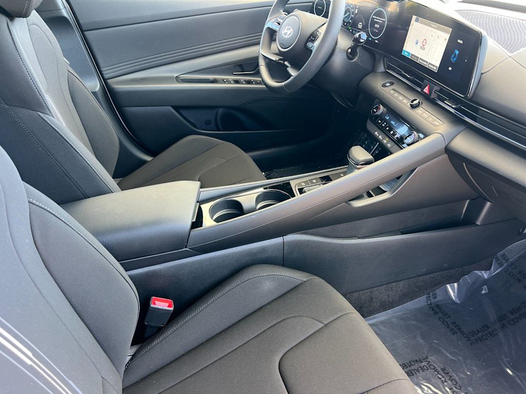 Thumbnail: 2026 Hyundai Elantra - 10