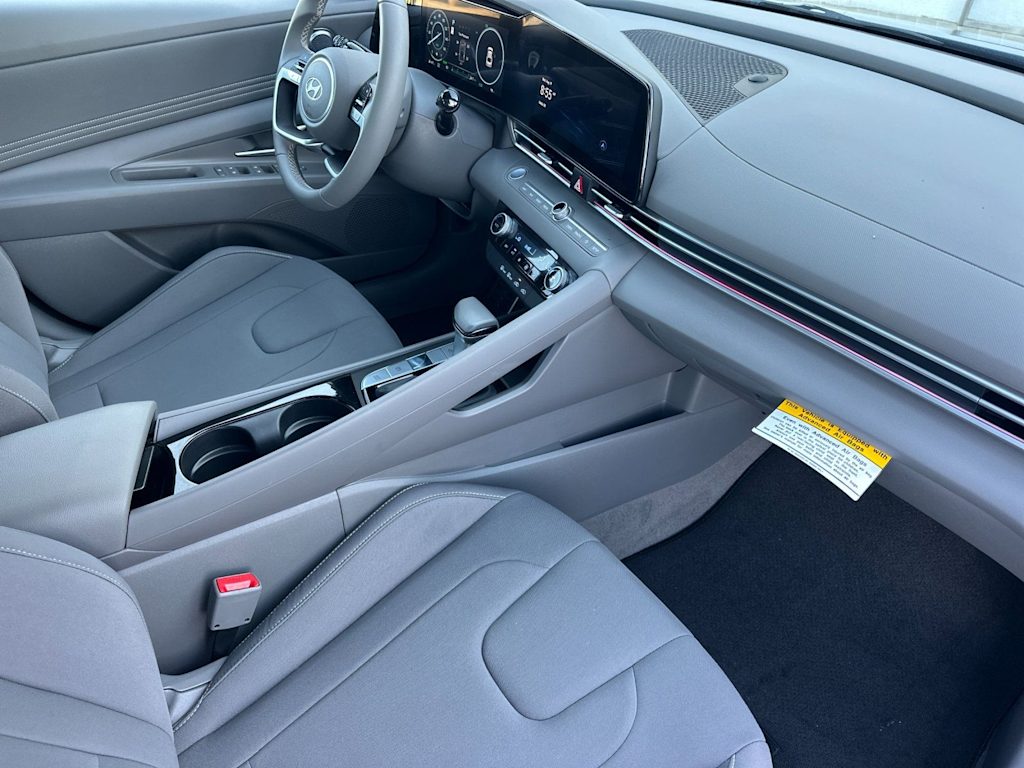 Thumbnail: 2026 Hyundai Elantra - 12