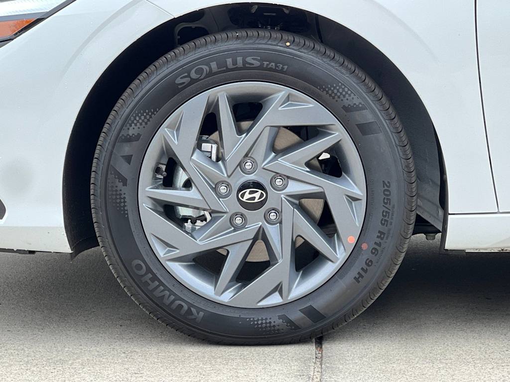 Thumbnail: 2026 Hyundai Elantra - 8