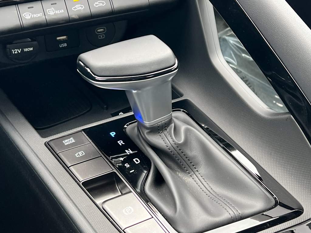 Thumbnail: 2025 Hyundai Elantra - 16