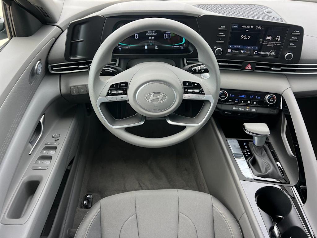 2026 Hyundai Elantra Blue - Photo 12