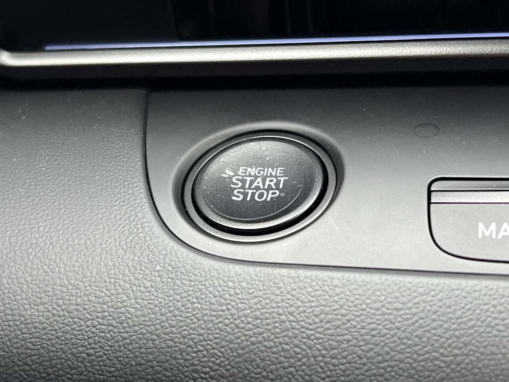 Thumbnail: 2025 Hyundai Elantra - 27