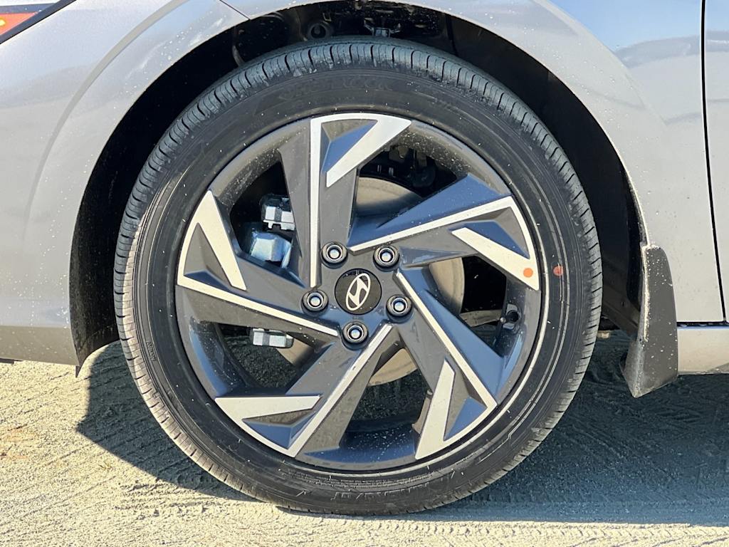 Thumbnail: 2025 Hyundai Elantra - 8