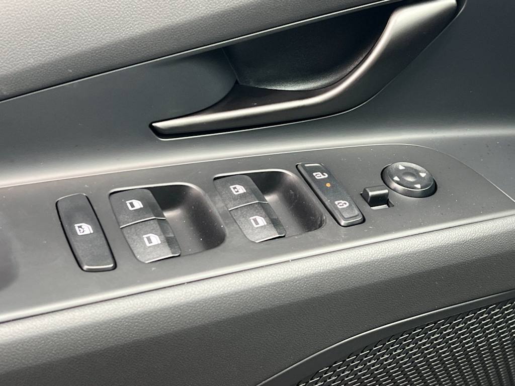 2026 Hyundai Elantra Blue - Photo 22