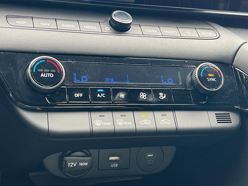 2026 Hyundai Elantra Blue - Photo 24