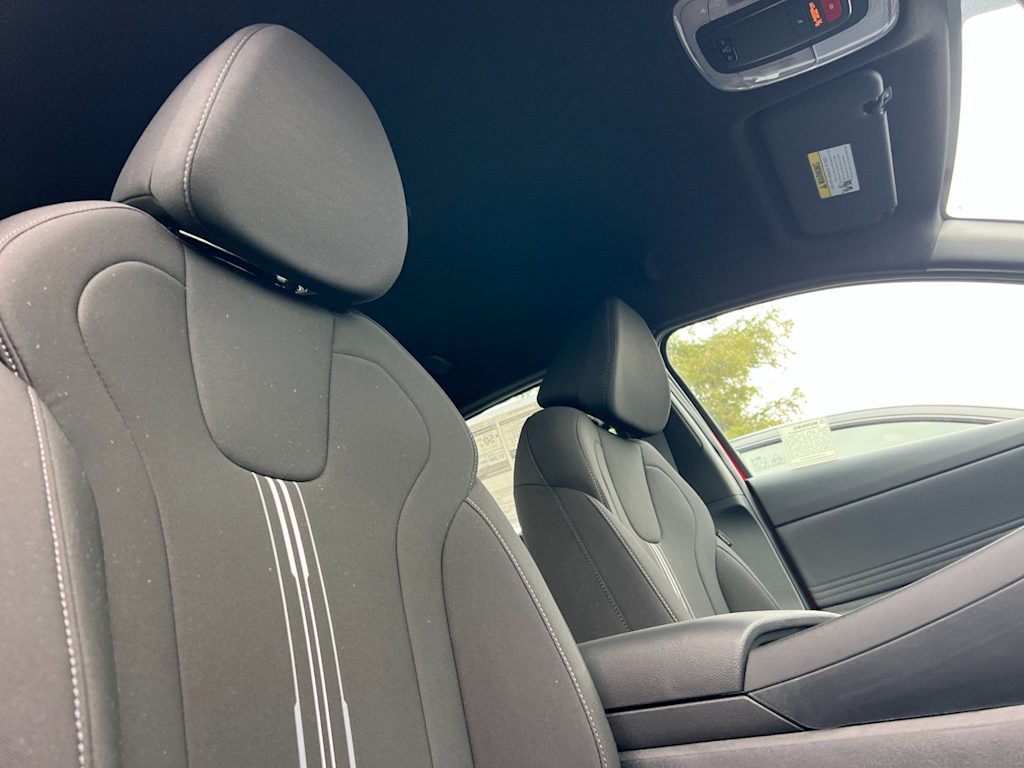 2026 Hyundai Elantra Blue - Photo 11