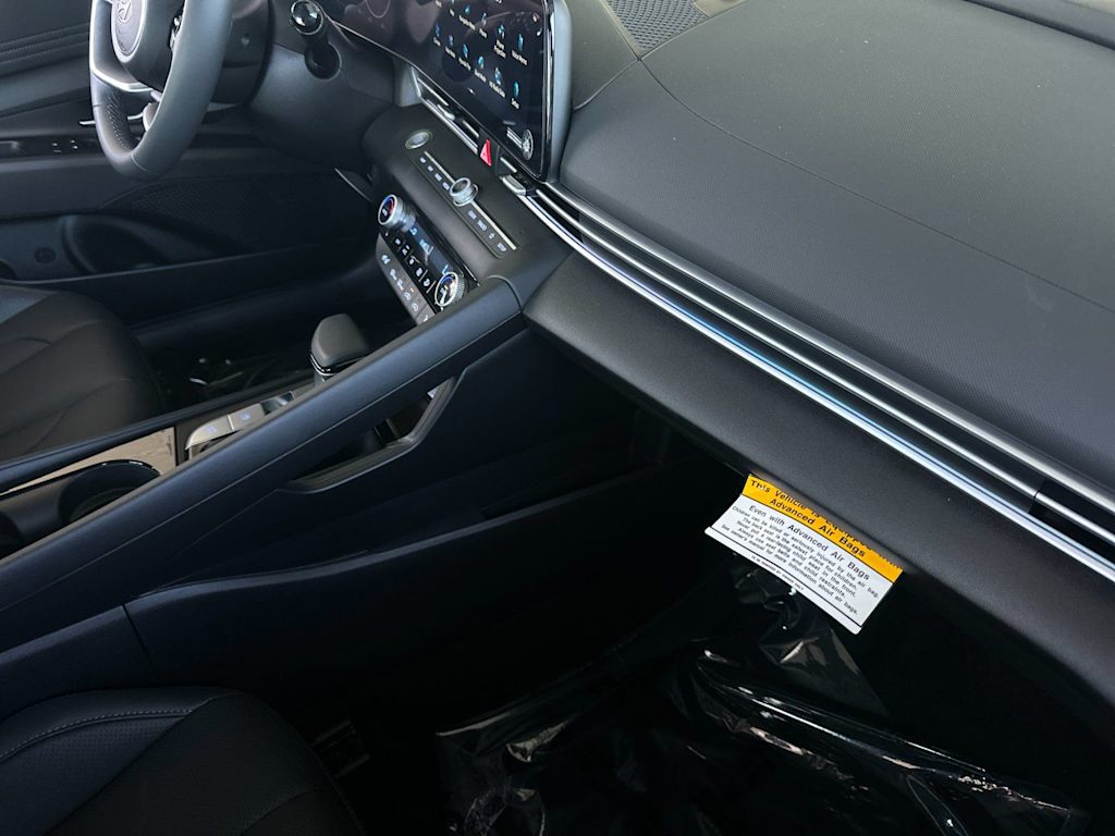 Thumbnail: 2026 Hyundai Elantra - 12