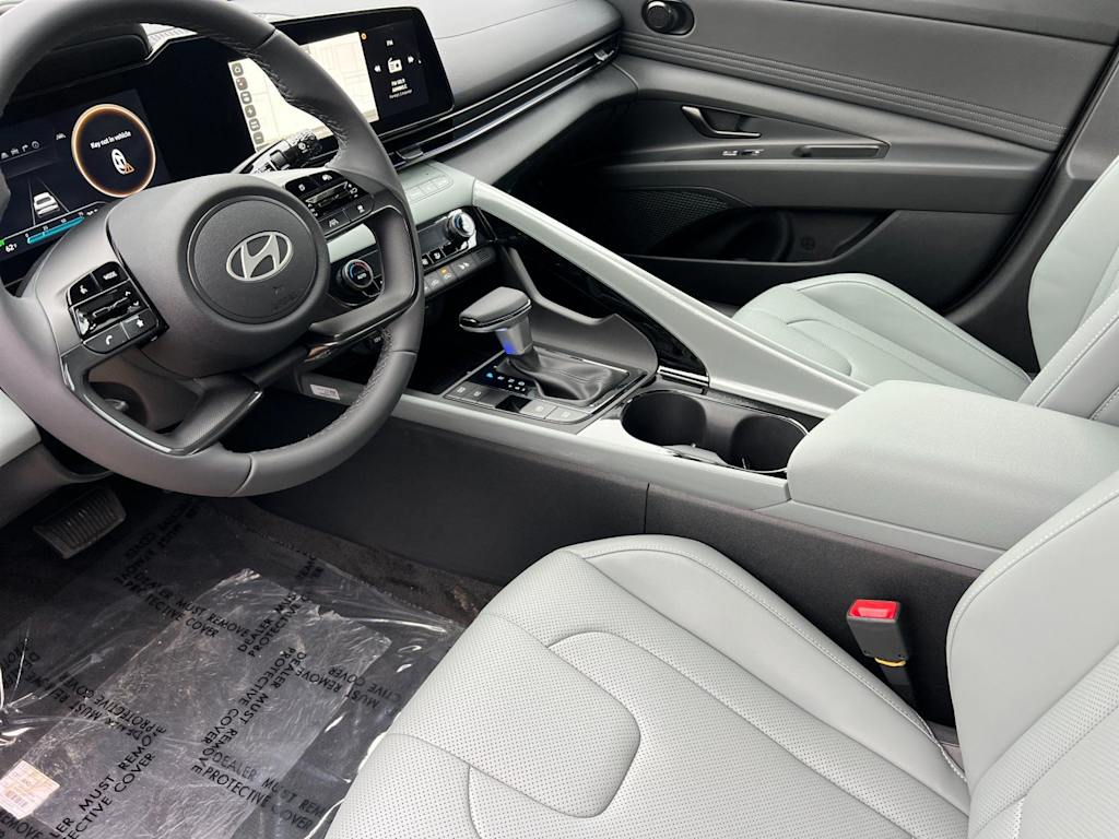 Thumbnail: 2025 Hyundai Elantra - 8