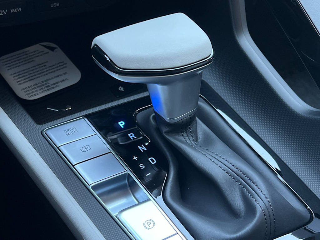 Thumbnail: 2026 Hyundai Elantra - 15