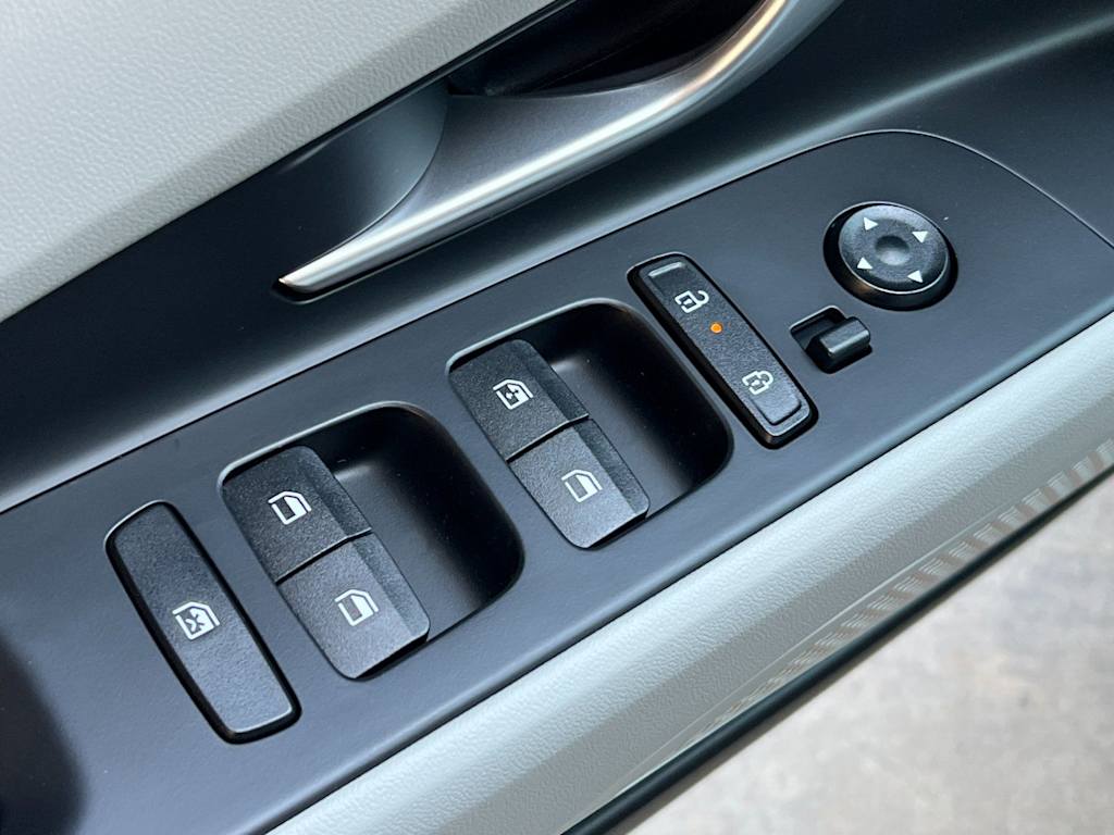 Thumbnail: 2026 Hyundai Elantra - 22