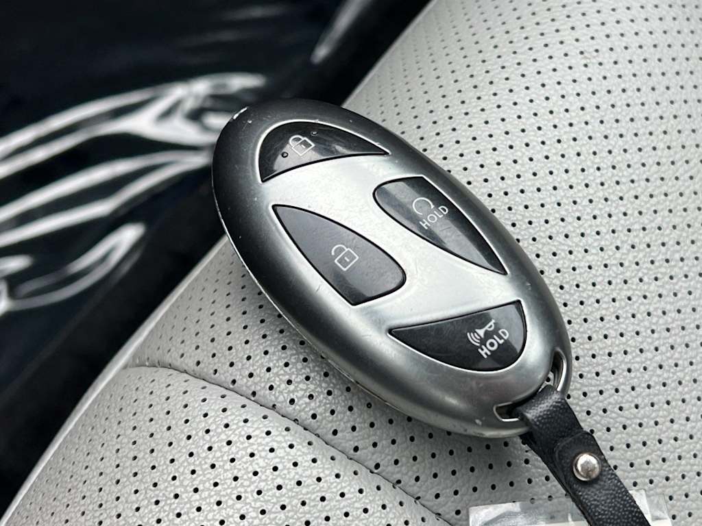 Thumbnail: 2024 Hyundai Elantra - 16