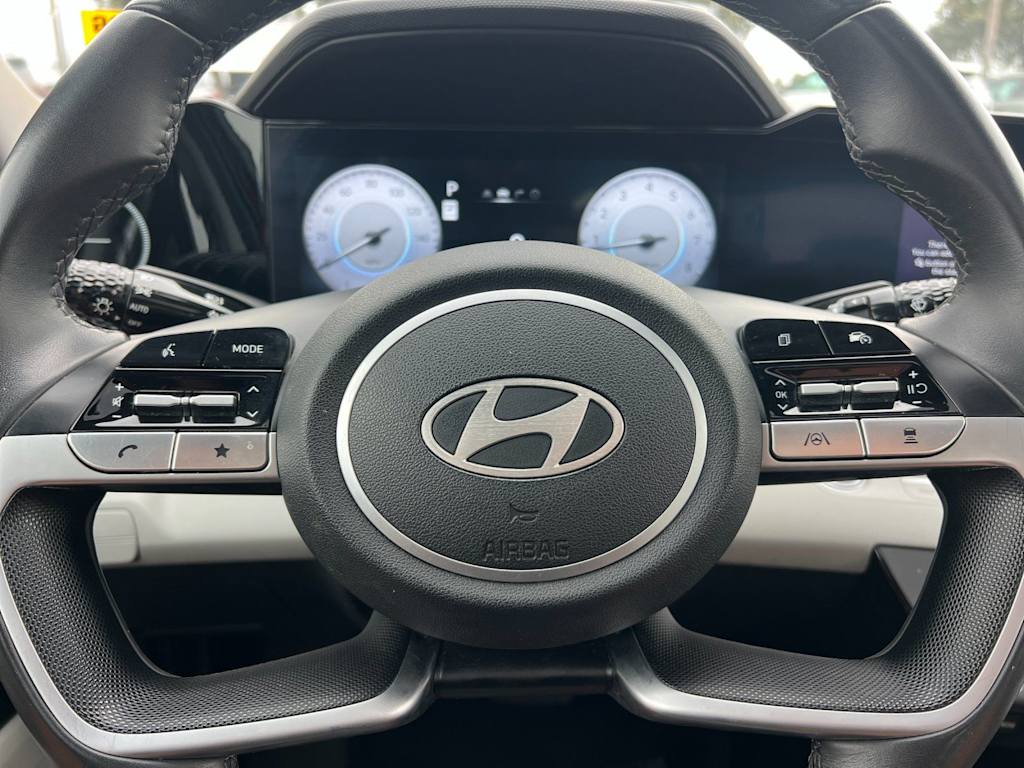 Thumbnail: 2024 Hyundai Elantra - 28