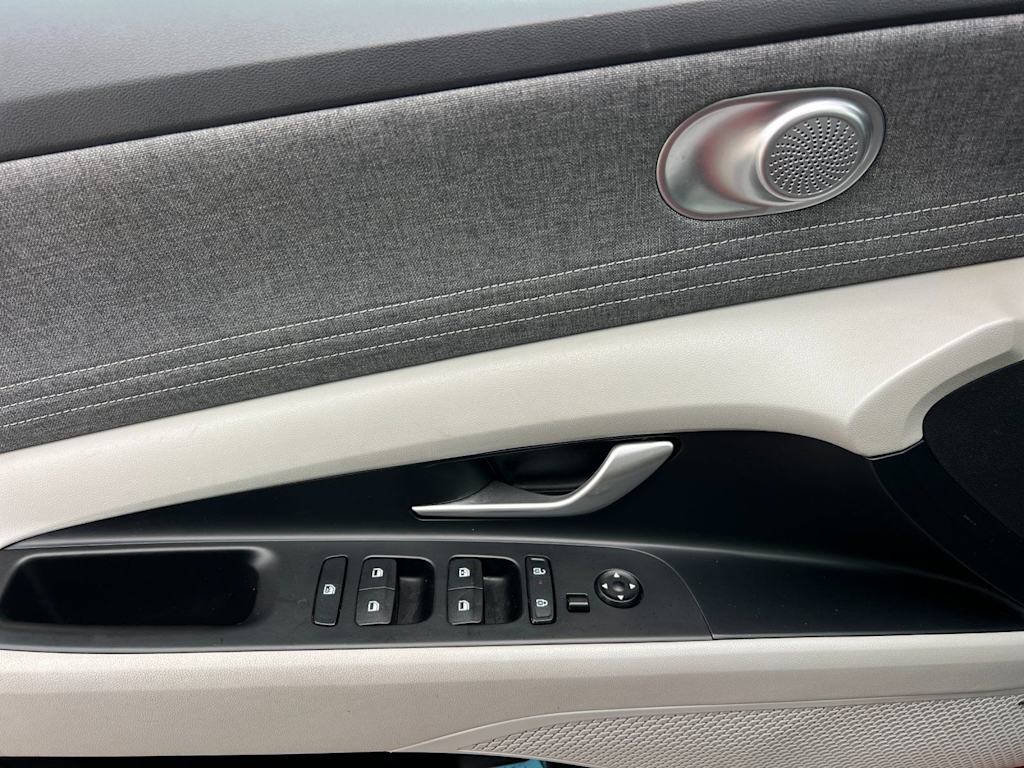 Thumbnail: 2024 Hyundai Elantra - 21