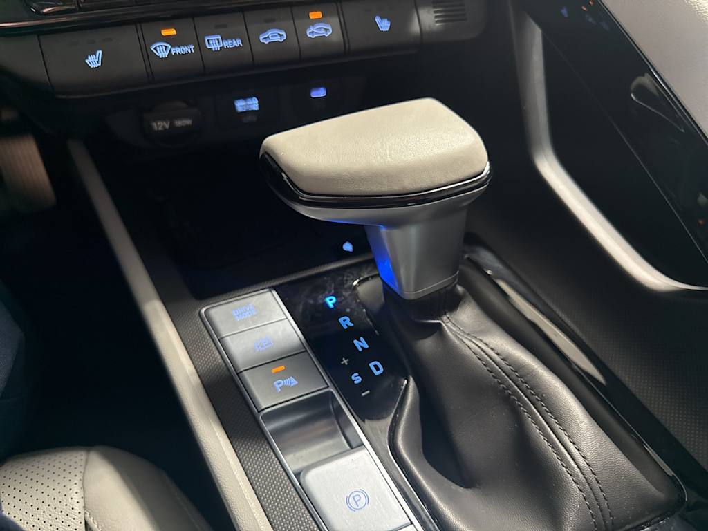 Thumbnail: 2024 Hyundai Elantra - 10