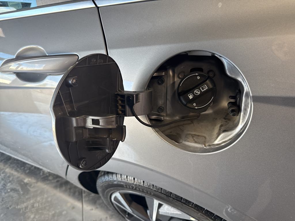 Thumbnail: 2024 Hyundai Elantra - 12