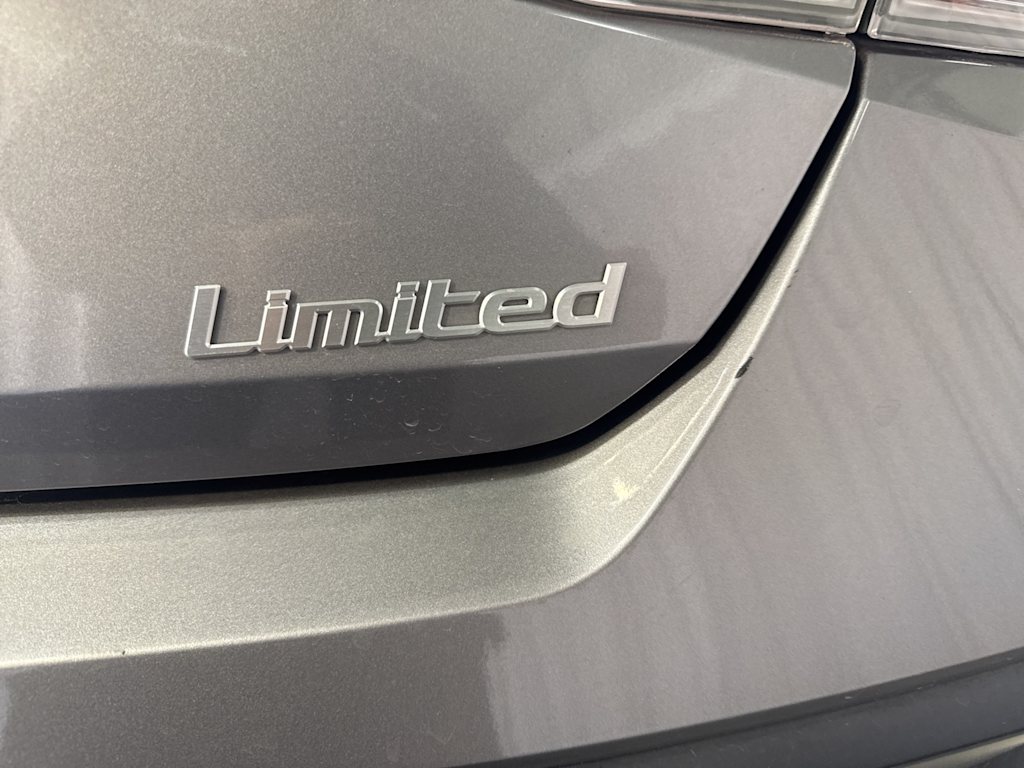 Thumbnail: 2024 Hyundai Elantra - 5