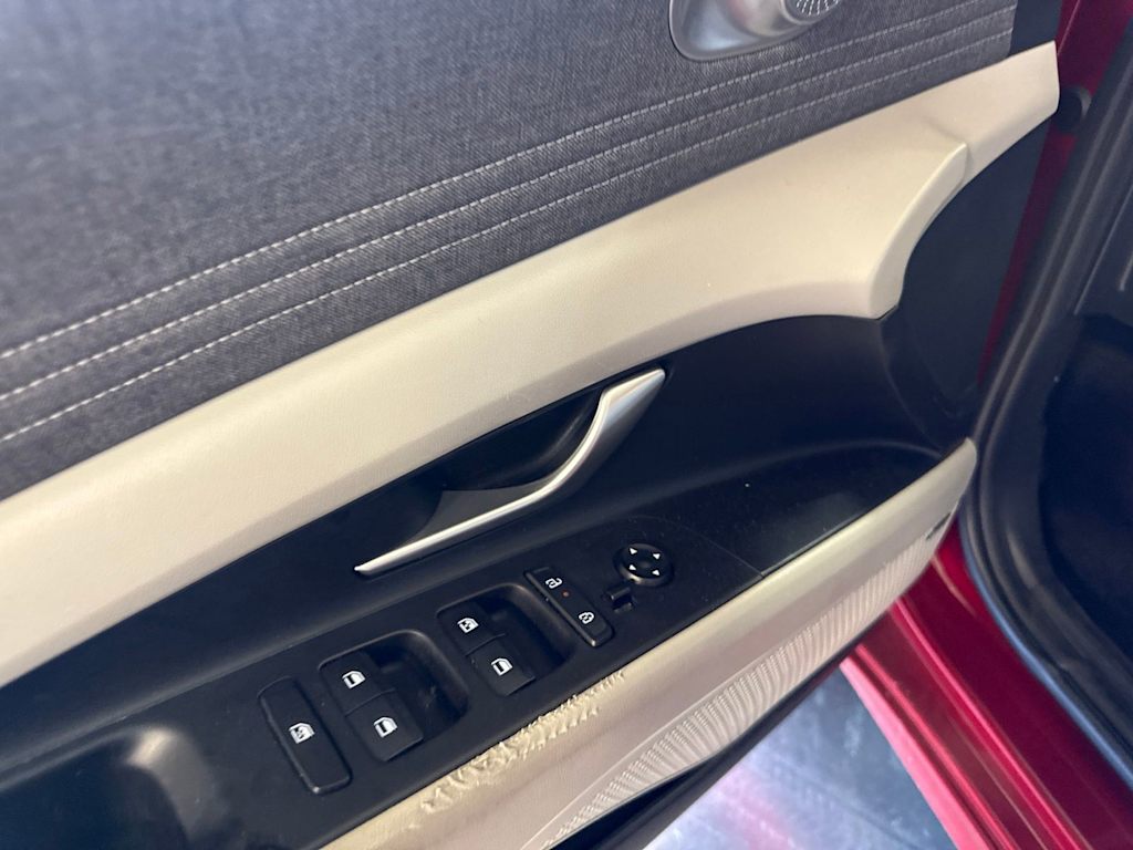 Thumbnail: 2024 Hyundai Elantra - 23