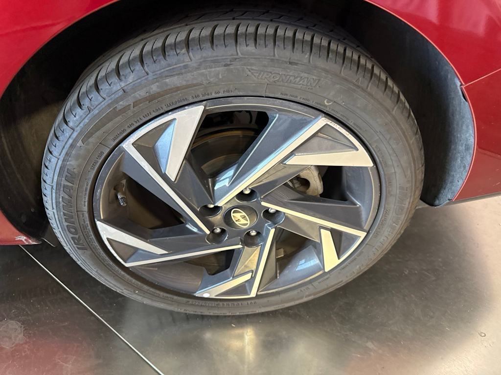 Thumbnail: 2024 Hyundai Elantra - 8