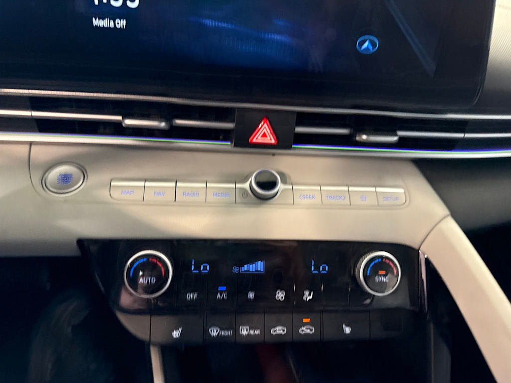 Thumbnail: 2024 Hyundai Elantra - 28