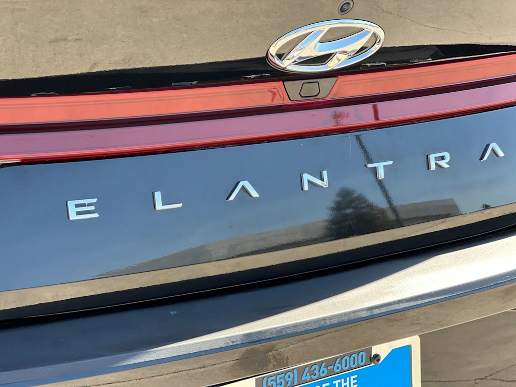 Thumbnail: 2023 Hyundai Elantra - 31