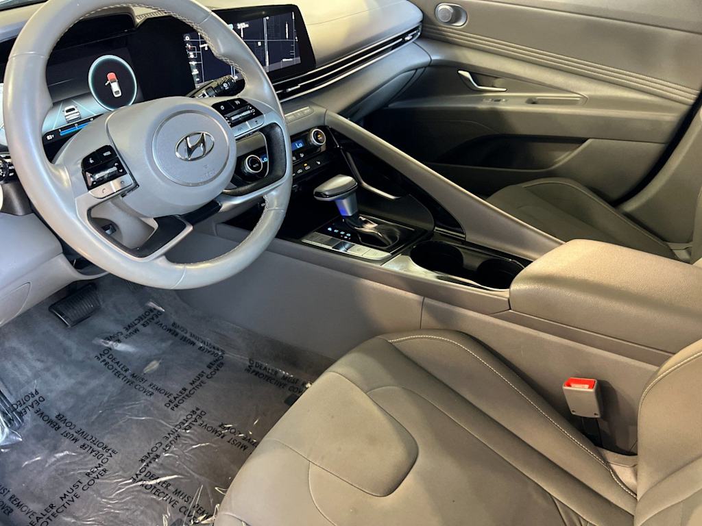 Thumbnail: 2023 Hyundai Elantra - 9