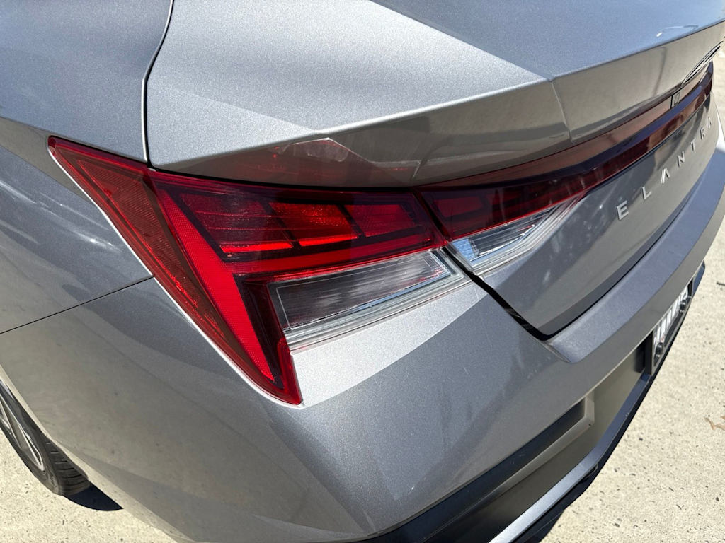 Thumbnail: 2025 Hyundai Elantra - 20