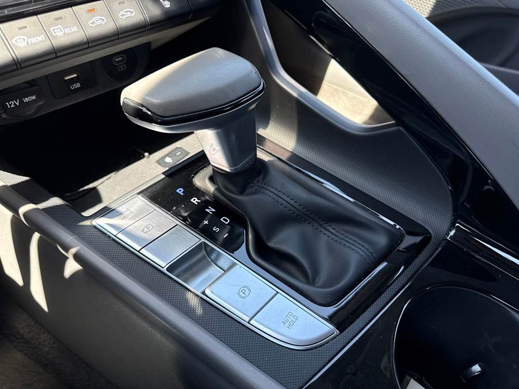Thumbnail: 2025 Hyundai Elantra - 27