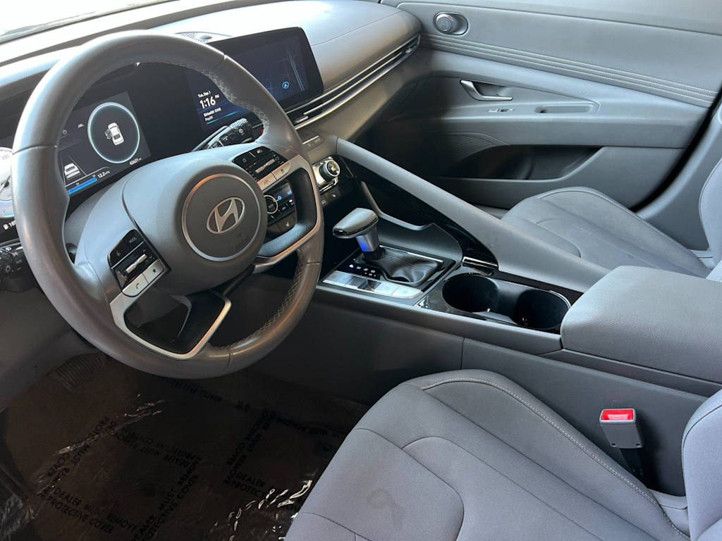 Thumbnail: 2025 Hyundai Elantra - 8