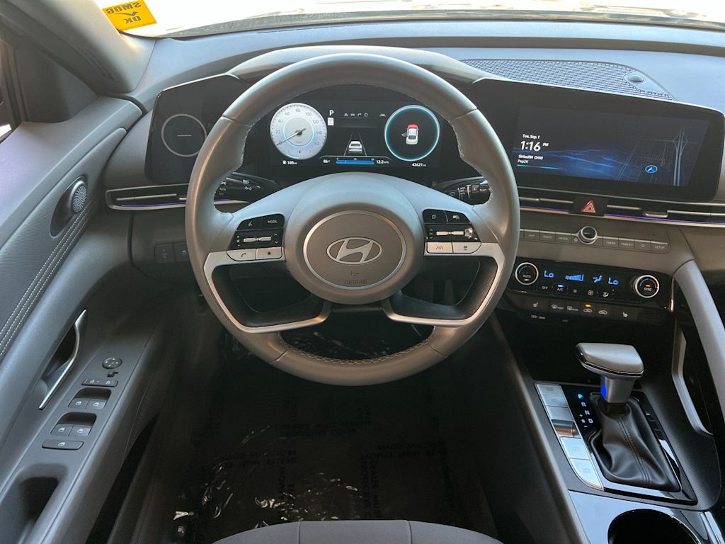 Thumbnail: 2025 Hyundai Elantra - 11