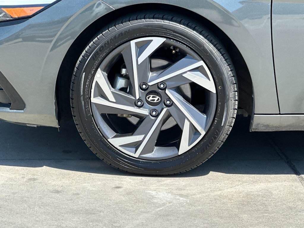Thumbnail: 2025 Hyundai Elantra - 8