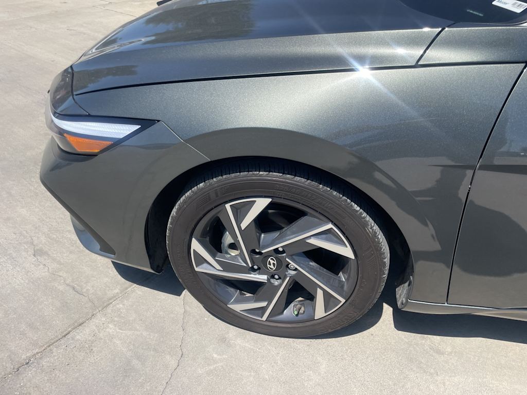 2024 Hyundai Elantra SEL 12