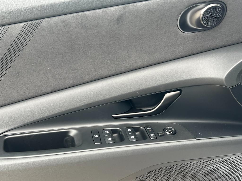 Thumbnail: 2026 Hyundai Elantra - 18