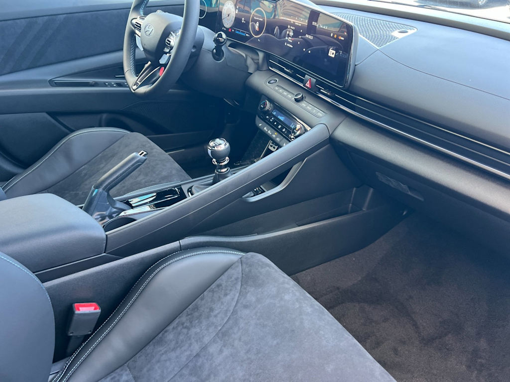 Thumbnail: 2025 Hyundai Elantra - 13