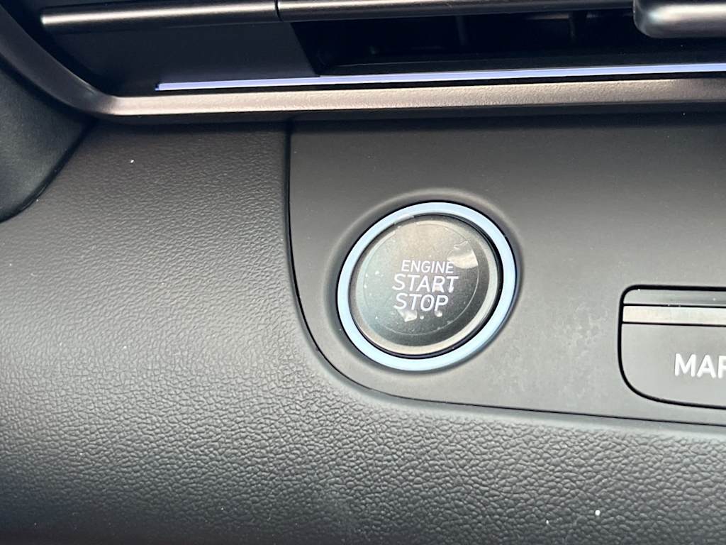 Thumbnail: 2025 Hyundai Elantra - 25