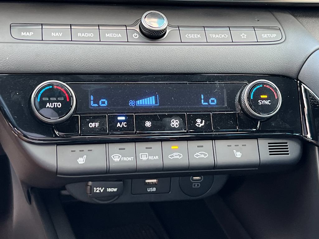 Thumbnail: 2025 Hyundai Elantra - 24