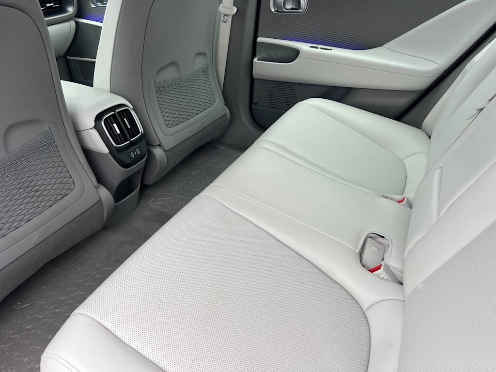 Thumbnail: 2025 Hyundai Ioniq 6 - 10