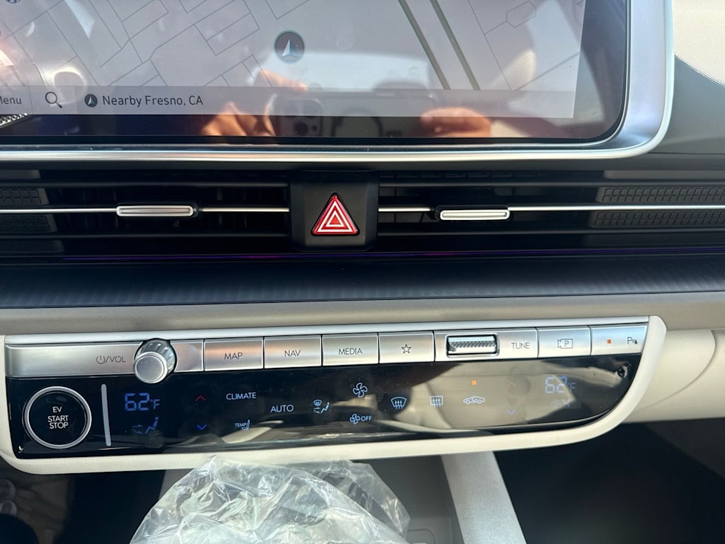 Thumbnail: 2025 Hyundai Ioniq 6 - 22