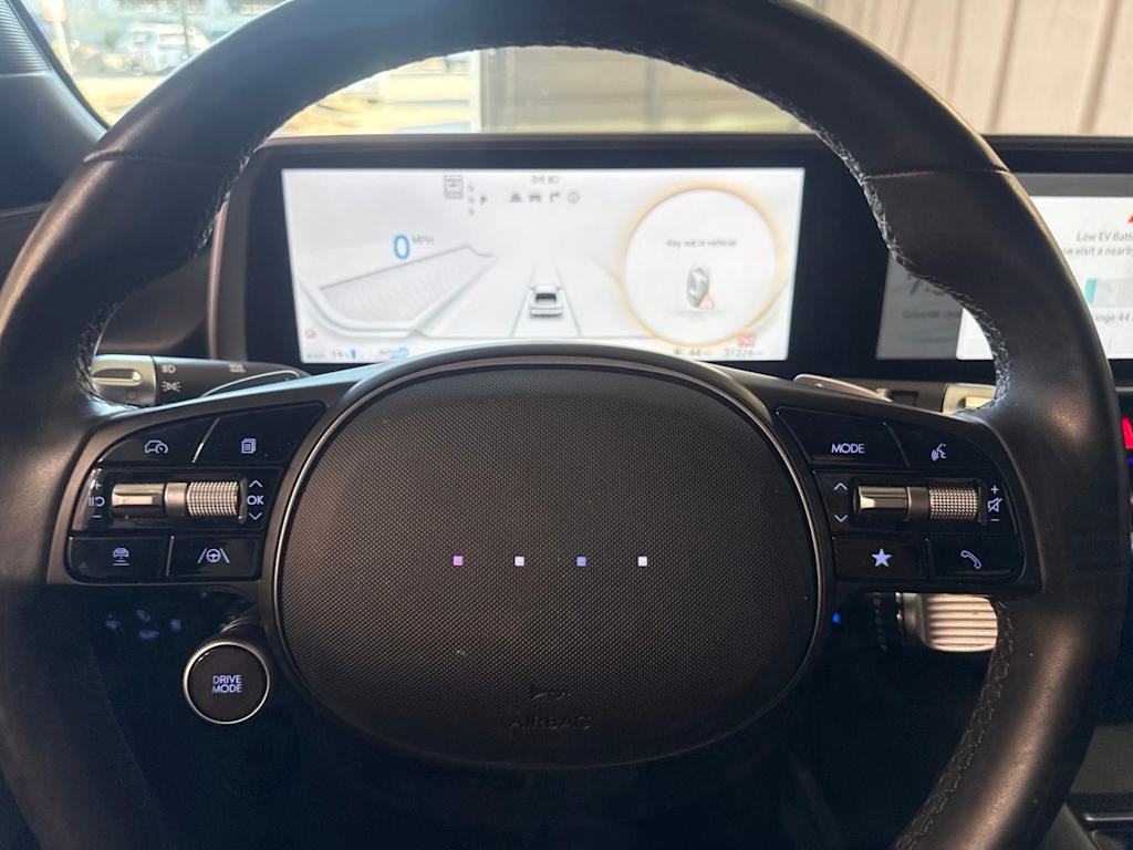 Thumbnail: 2023 Hyundai Ioniq 6 - 22
