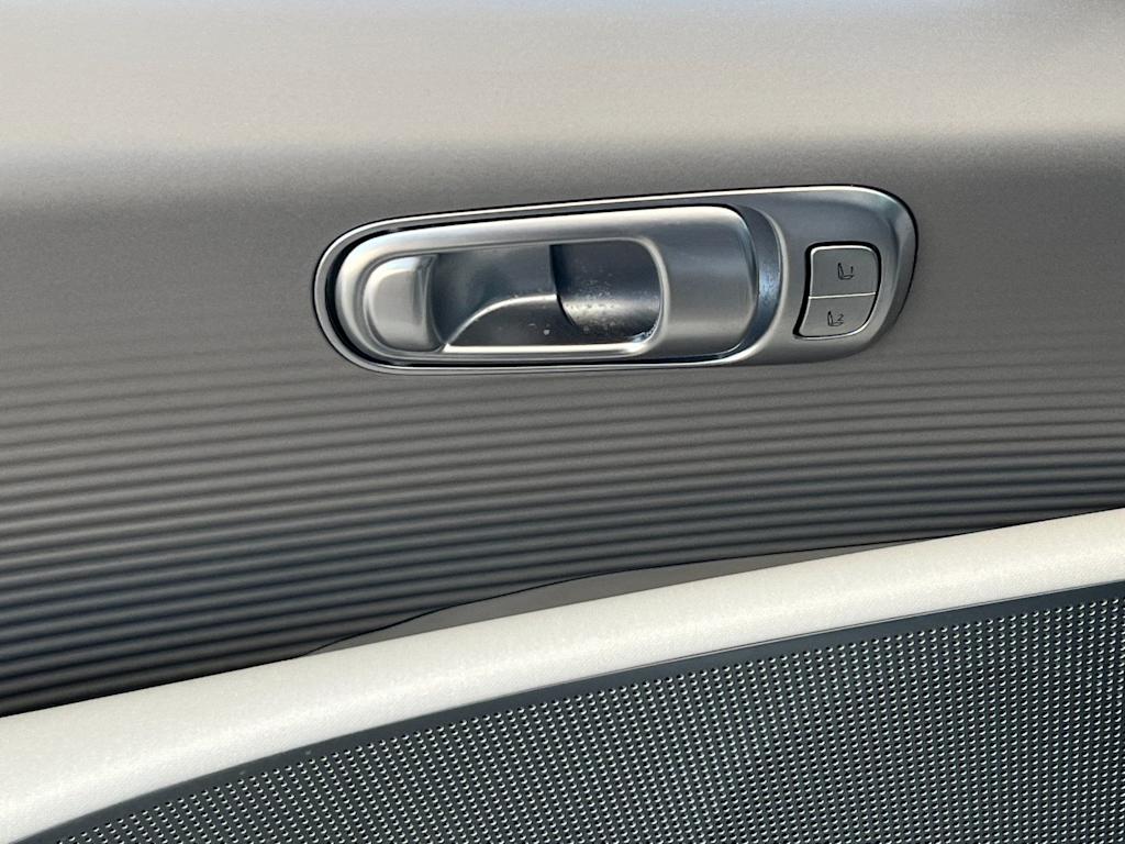 Thumbnail: 2024 Hyundai Ioniq 6 - 20