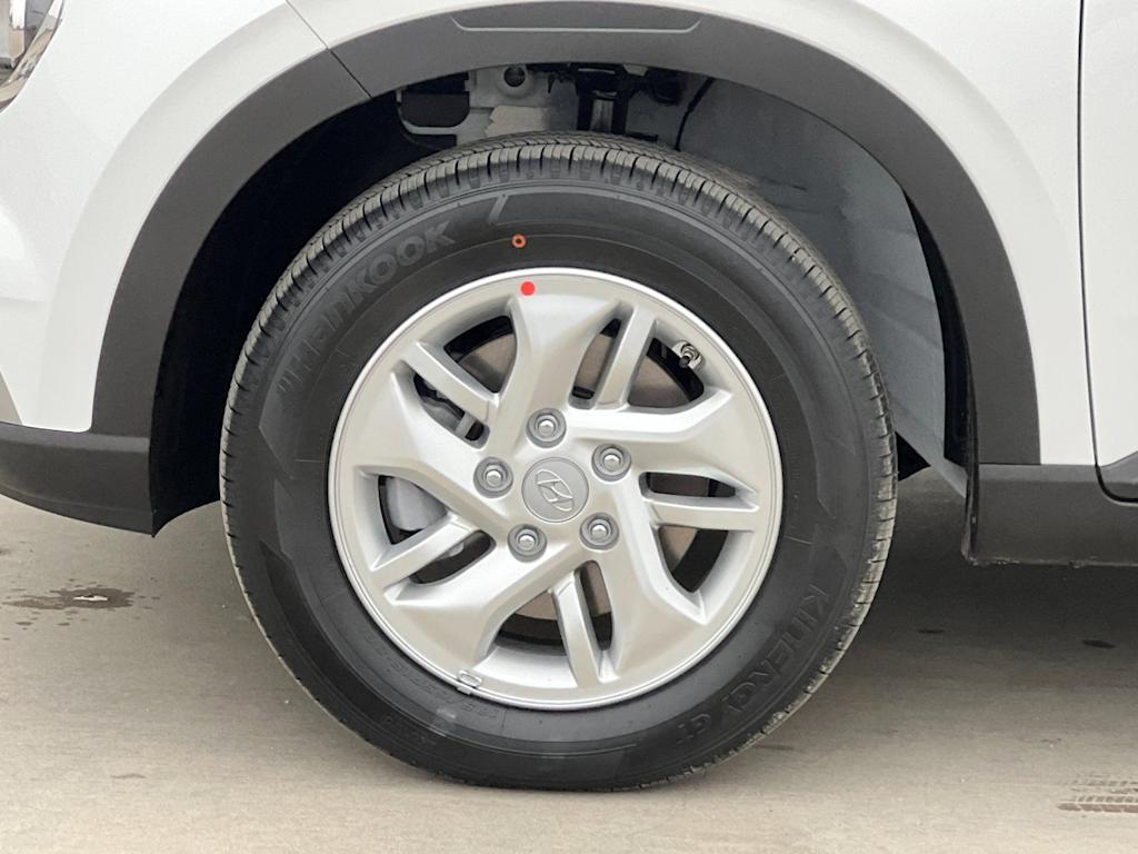 Thumbnail: 2026 Hyundai Venue - 8