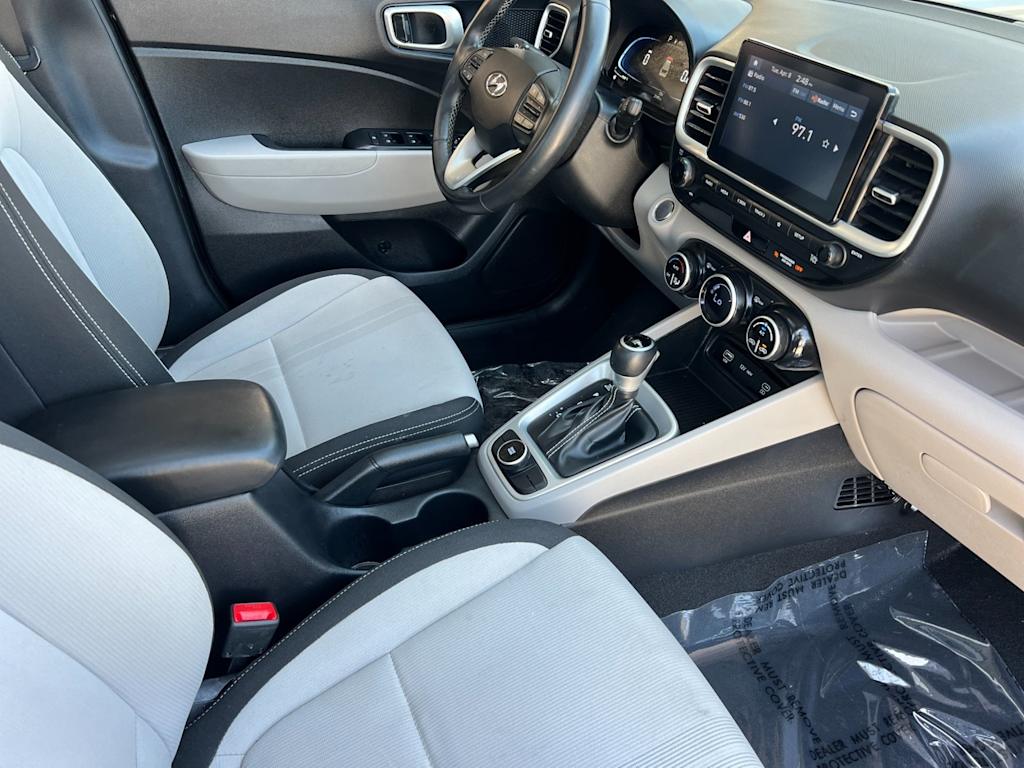2024 Hyundai Venue SEL 10