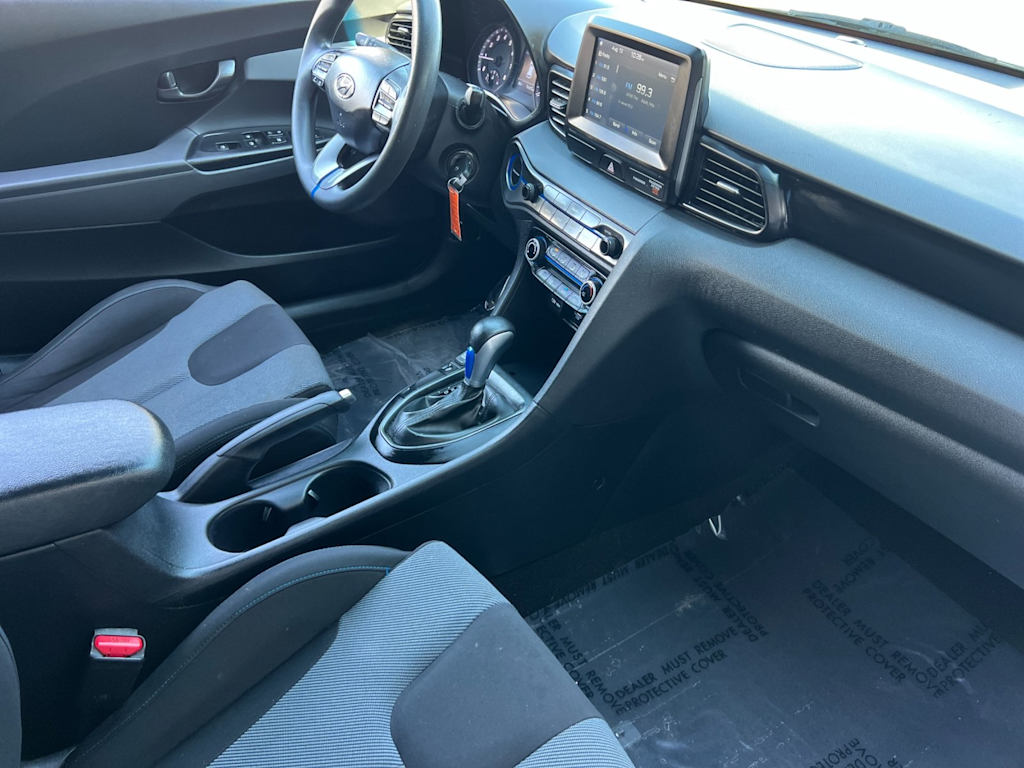 Thumbnail: 2019 Hyundai Veloster - 13