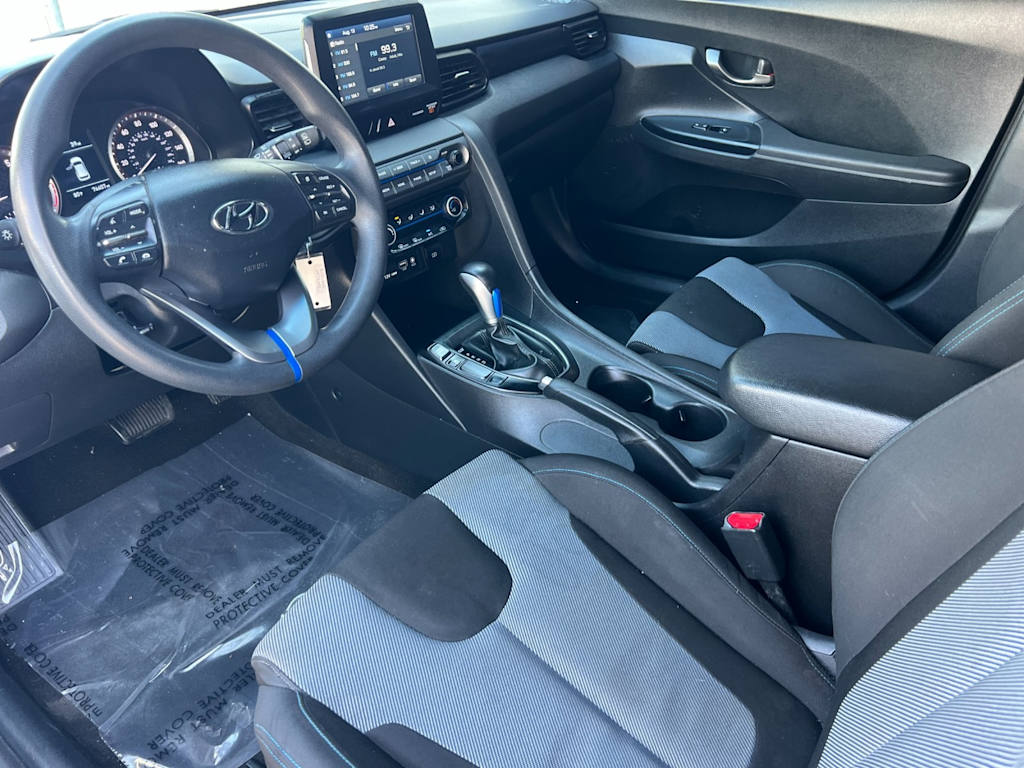 Thumbnail: 2019 Hyundai Veloster - 9